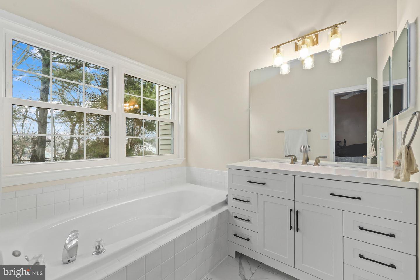 7310 OLD POHICK WAY, LORTON, Virginia 22079, 3 Bedrooms Bedrooms, ,2 BathroomsBathrooms,Residential,For sale,7310 OLD POHICK WAY,VAFX2291280 MLS # VAFX2291280