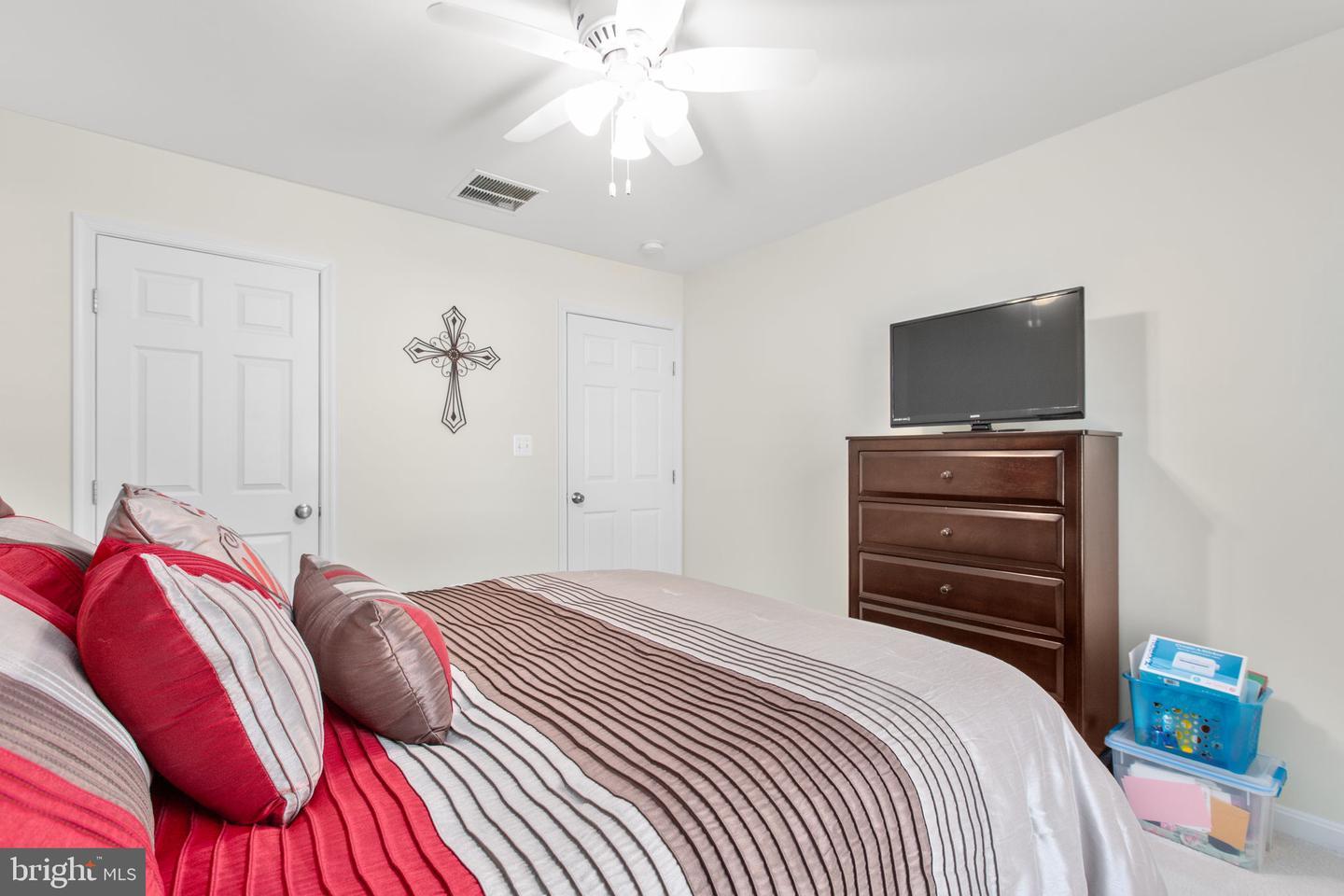 122 JEFFERSON AVE, LOCUST GROVE, Virginia 22508, 3 Bedrooms Bedrooms, ,2 BathroomsBathrooms,Residential,For sale,122 JEFFERSON AVE,VAOR2013362 MLS # VAOR2013362