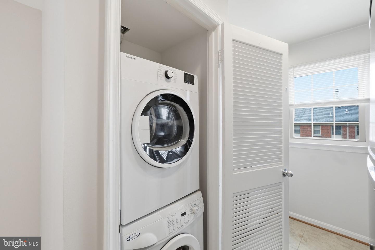 525 BASHFORD LN #4, ALEXANDRIA, Virginia 22314, ,1 BathroomBathrooms,Residential,For sale,525 BASHFORD LN #4,VAAX2054396 MLS # VAAX2054396