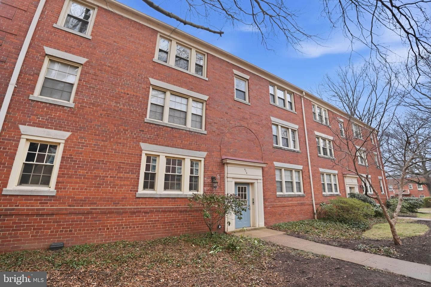 525 BASHFORD LN #4, ALEXANDRIA, Virginia 22314, ,1 BathroomBathrooms,Residential,For sale,525 BASHFORD LN #4,VAAX2054396 MLS # VAAX2054396