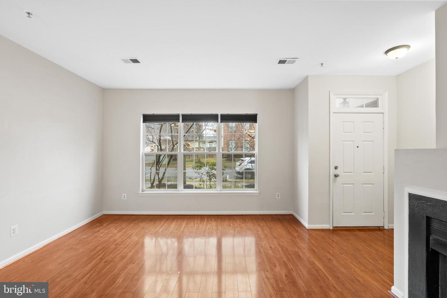 5095 ANCHORSTONE DR #5095, WOODBRIDGE, Virginia 22192, 3 Bedrooms Bedrooms, ,2 BathroomsBathrooms,Residential,For sale,5095 ANCHORSTONE DR #5095,VAPW2113080 MLS # VAPW2113080