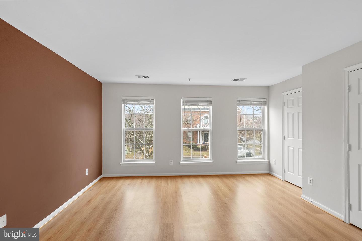 5095 ANCHORSTONE DR #5095, WOODBRIDGE, Virginia 22192, 3 Bedrooms Bedrooms, ,2 BathroomsBathrooms,Residential,For sale,5095 ANCHORSTONE DR #5095,VAPW2113080 MLS # VAPW2113080