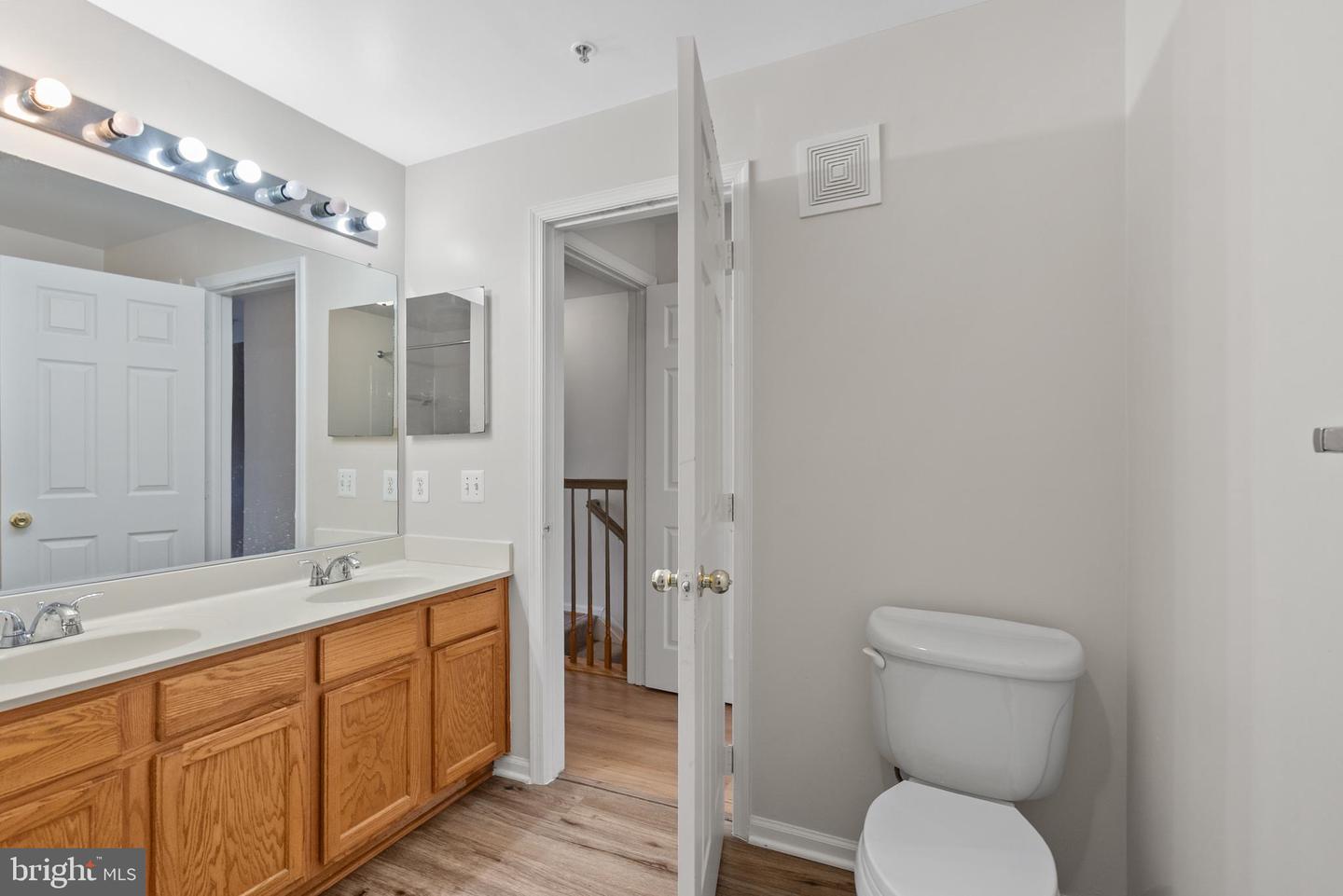 5095 ANCHORSTONE DR #5095, WOODBRIDGE, Virginia 22192, 3 Bedrooms Bedrooms, ,2 BathroomsBathrooms,Residential,For sale,5095 ANCHORSTONE DR #5095,VAPW2113080 MLS # VAPW2113080