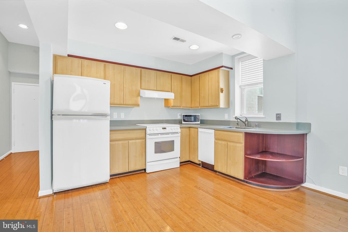 2114 N ST NW #46, WASHINGTON, District Of Columbia 20037, 1 Bedroom Bedrooms, ,1 BathroomBathrooms,Residential,For sale,2114 N ST NW #46,DCDC2247456 MLS # DCDC2247456