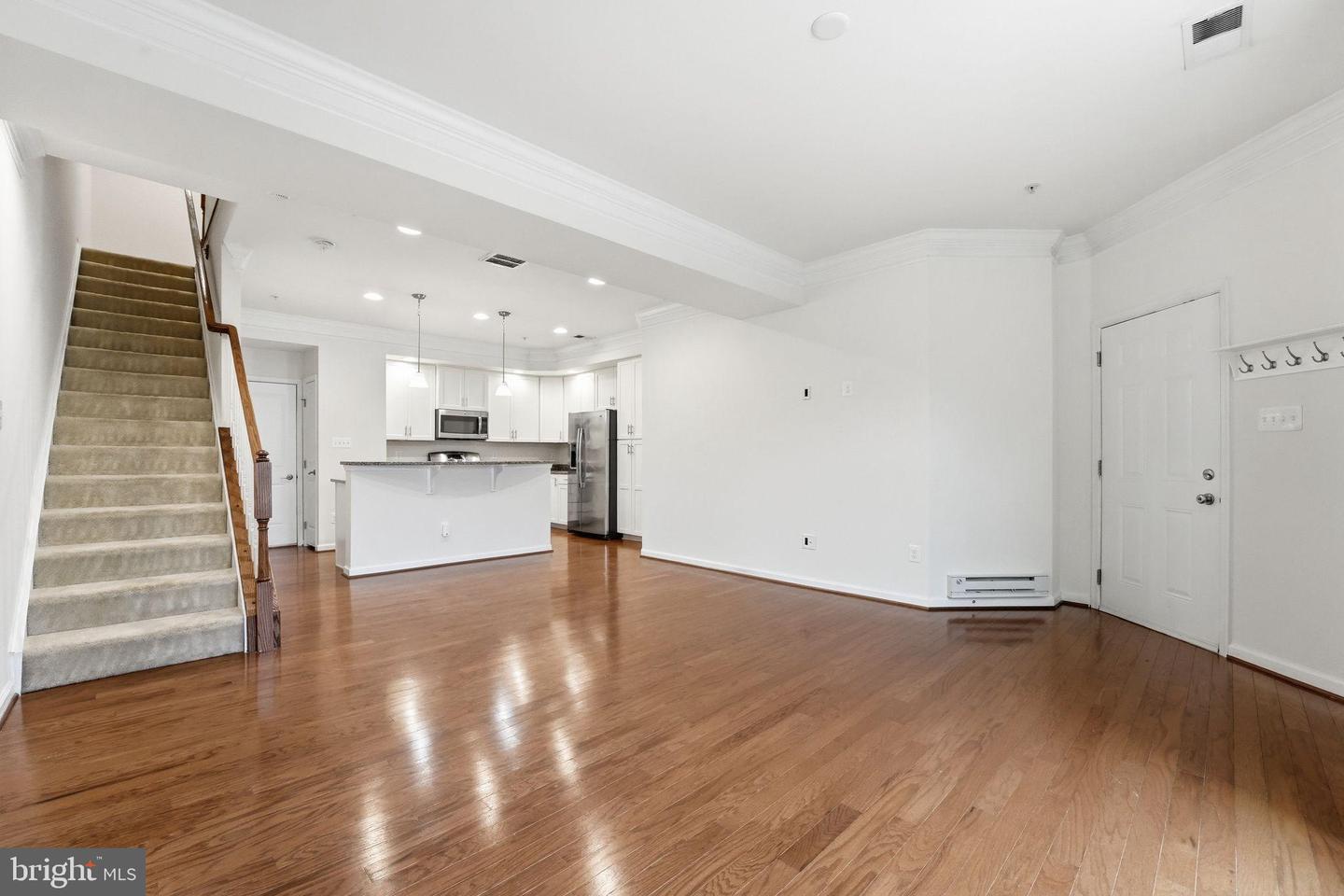 7480 BRUNSON, GAINESVILLE, Virginia 20155, 3 Bedrooms Bedrooms, 9 Rooms Rooms,2 BathroomsBathrooms,Residential,For sale,7480 BRUNSON,VAPW2113262 MLS # VAPW2113262