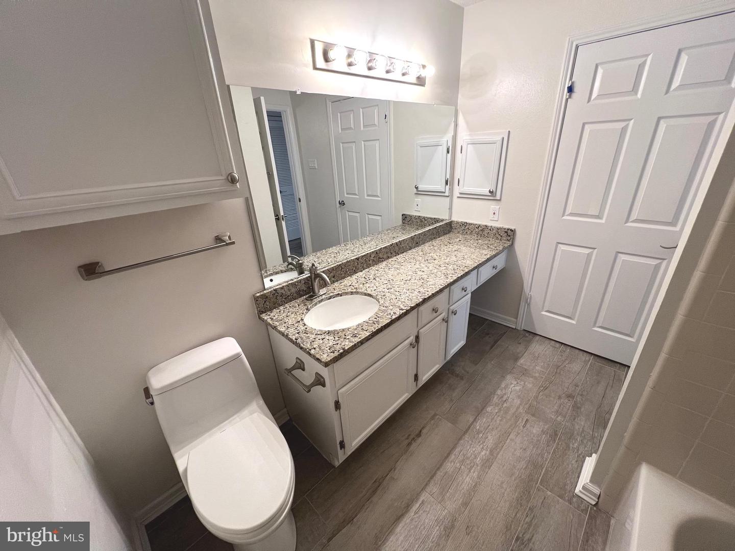 1540 LINCOLN WAY #101B, MCLEAN, Virginia 22102, 1 Bedroom Bedrooms, ,1 BathroomBathrooms,Residential,For sale,1540 LINCOLN WAY #101B,VAFX2292800 MLS # VAFX2292800