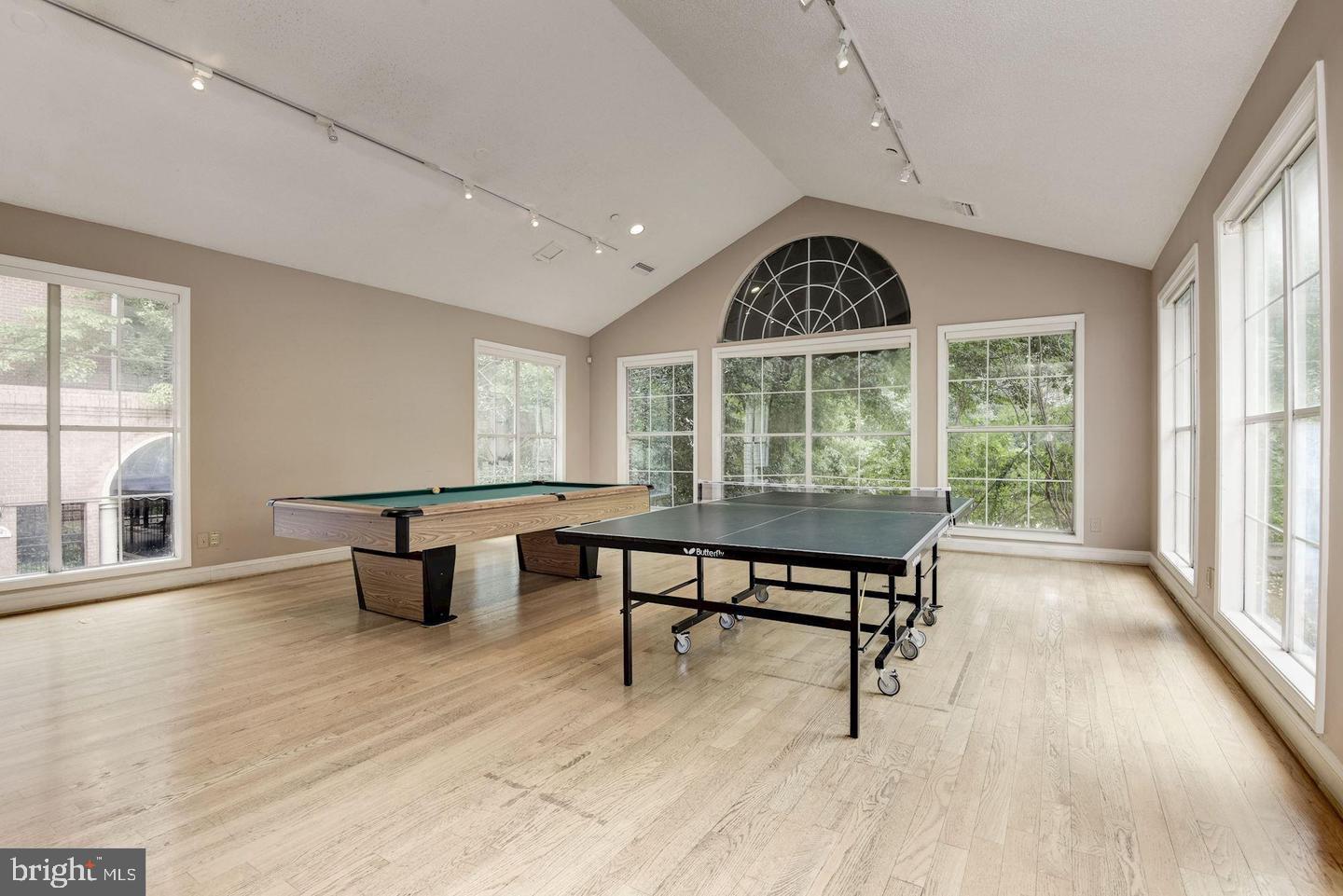 1540 LINCOLN WAY #101B, MCLEAN, Virginia 22102, 1 Bedroom Bedrooms, ,1 BathroomBathrooms,Residential,For sale,1540 LINCOLN WAY #101B,VAFX2292800 MLS # VAFX2292800