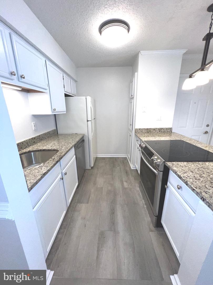 1540 LINCOLN WAY #101B, MCLEAN, Virginia 22102, 1 Bedroom Bedrooms, ,1 BathroomBathrooms,Residential,For sale,1540 LINCOLN WAY #101B,VAFX2292800 MLS # VAFX2292800