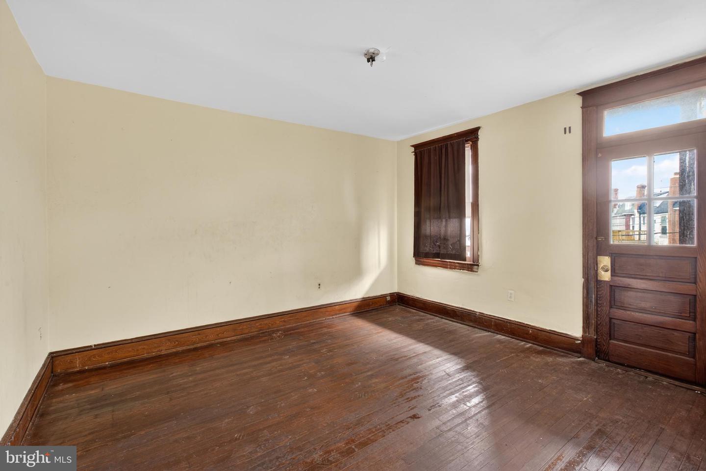 4124 NEW HAMPSHIRE AVE NW, WASHINGTON, District Of Columbia 20011, 3 Bedrooms Bedrooms, ,1 BathroomBathrooms,Residential,For sale,4124 NEW HAMPSHIRE AVE NW,DCDC2247866 MLS # DCDC2247866