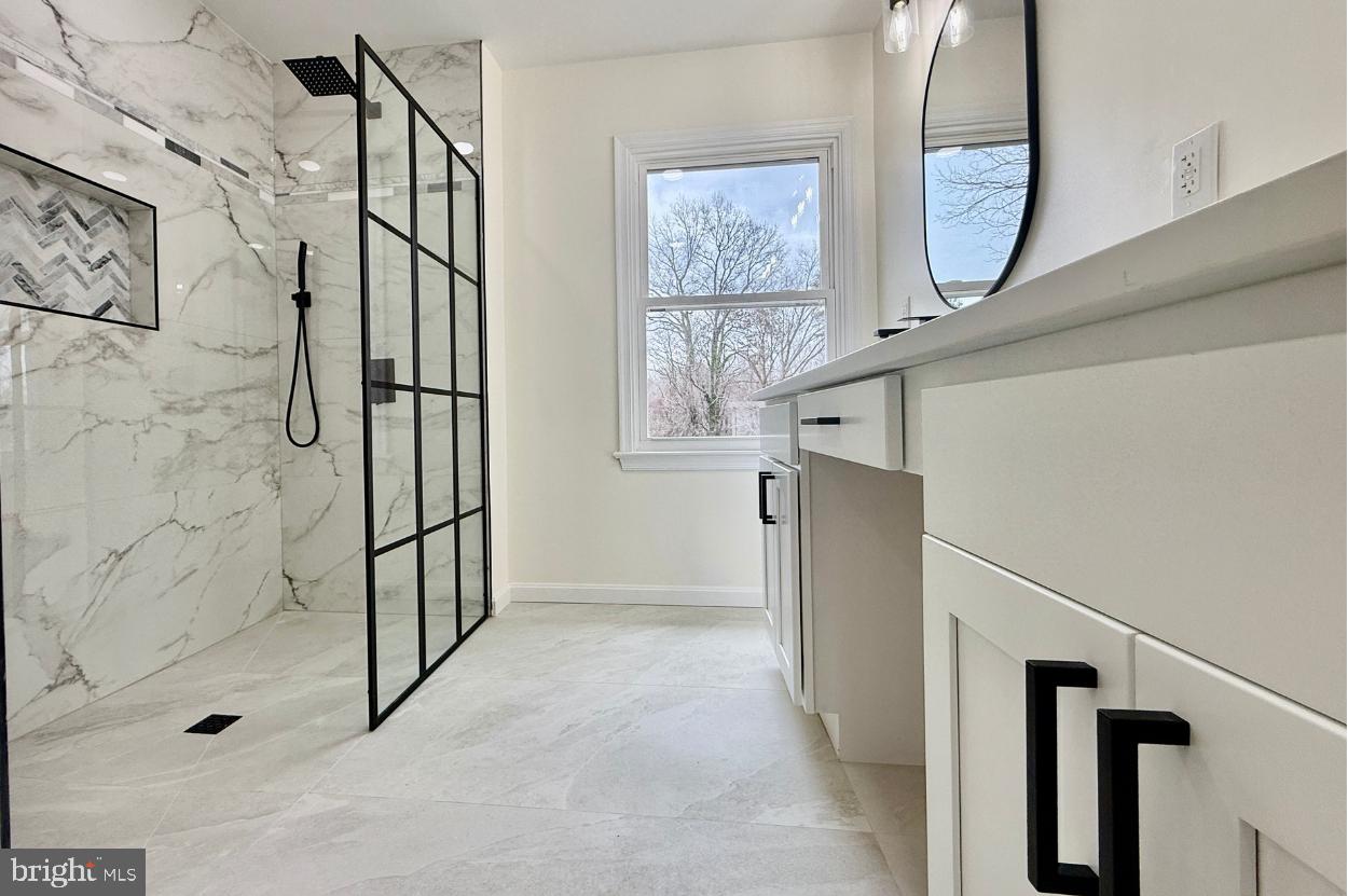 6233 RIDGE LN, WARRENTON, Virginia 20187, 4 Bedrooms Bedrooms, ,3 BathroomsBathrooms,Residential,For sale,6233 RIDGE LN,VAFQ2020720 MLS # VAFQ2020720