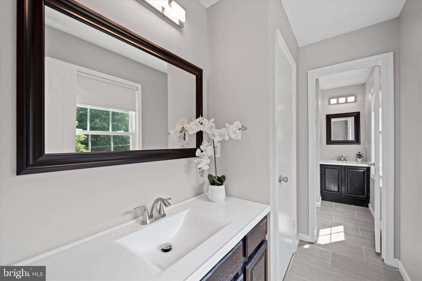 6112 HILLVIEW CT, MANASSAS, Virginia 20112, 5 Bedrooms Bedrooms, ,3 BathroomsBathrooms,Residential,For sale,6112 HILLVIEW CT,VAPW2113446 MLS # VAPW2113446