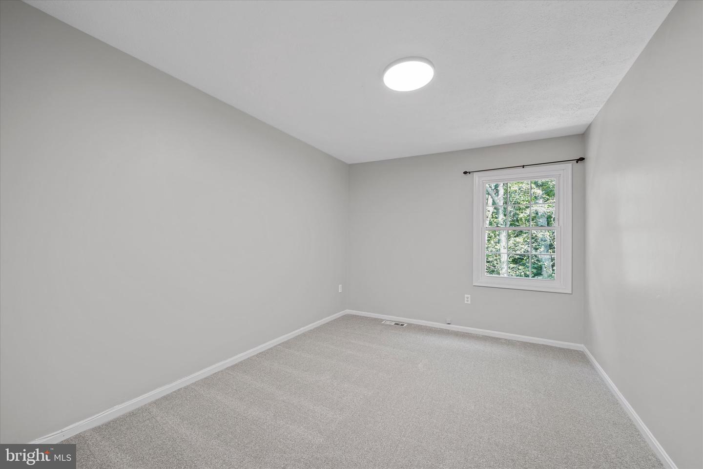 6112 HILLVIEW CT, MANASSAS, Virginia 20112, 5 Bedrooms Bedrooms, ,3 BathroomsBathrooms,Residential,For sale,6112 HILLVIEW CT,VAPW2113446 MLS # VAPW2113446