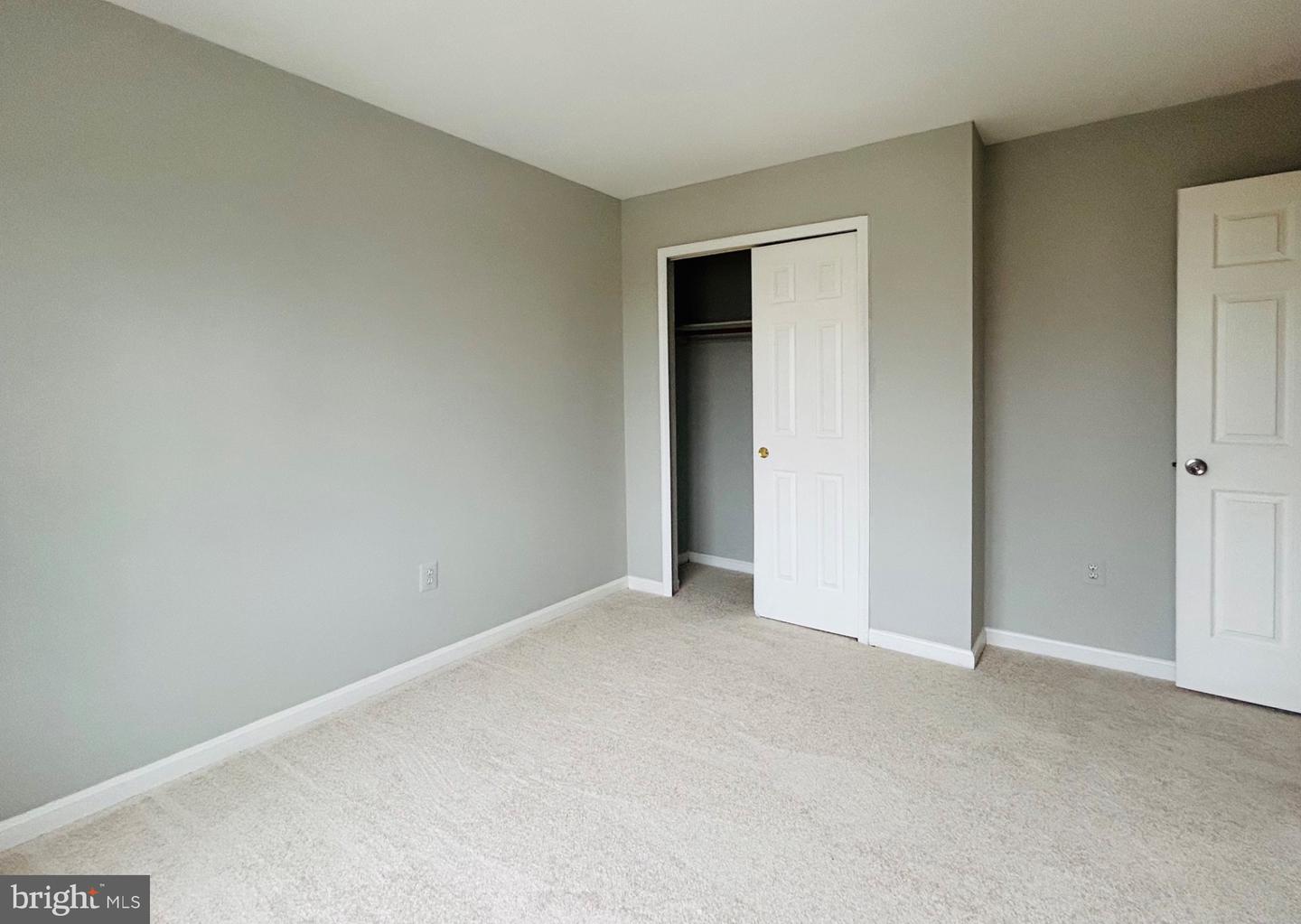 43105 GATWICK SQ, ASHBURN, Virginia 20147, 4 Bedrooms Bedrooms, 15 Rooms Rooms,3 BathroomsBathrooms,Residential,For sale,43105 GATWICK SQ,VALO2116930 MLS # VALO2116930