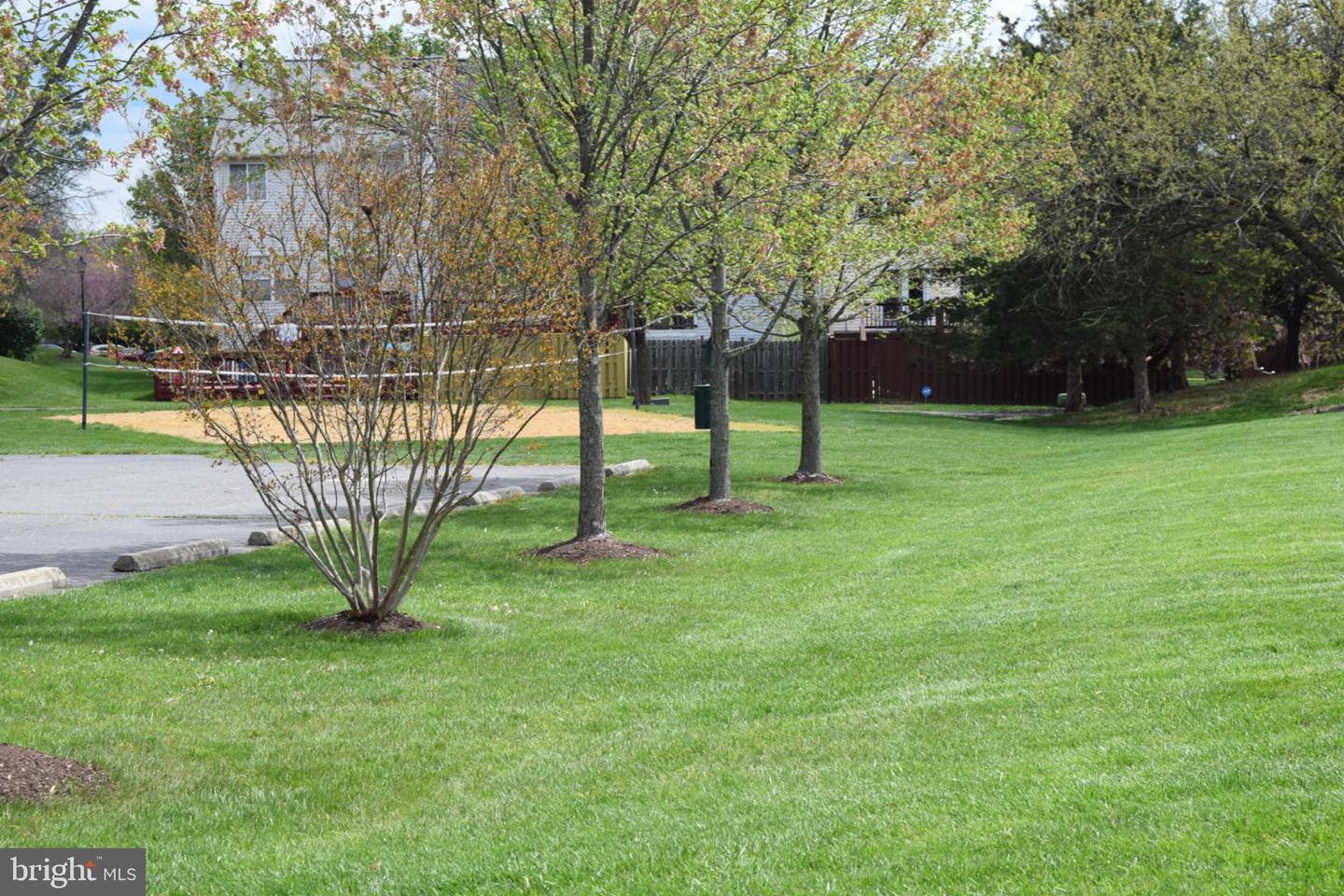 43105 GATWICK SQ, ASHBURN, Virginia 20147, 4 Bedrooms Bedrooms, 15 Rooms Rooms,3 BathroomsBathrooms,Residential,For sale,43105 GATWICK SQ,VALO2116930 MLS # VALO2116930