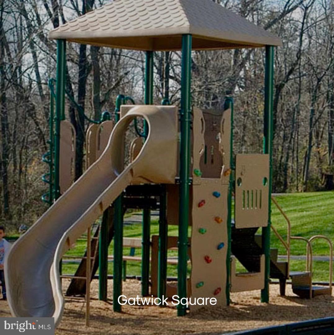 43105 GATWICK SQ, ASHBURN, Virginia 20147, 4 Bedrooms Bedrooms, 15 Rooms Rooms,3 BathroomsBathrooms,Residential,For sale,43105 GATWICK SQ,VALO2116930 MLS # VALO2116930