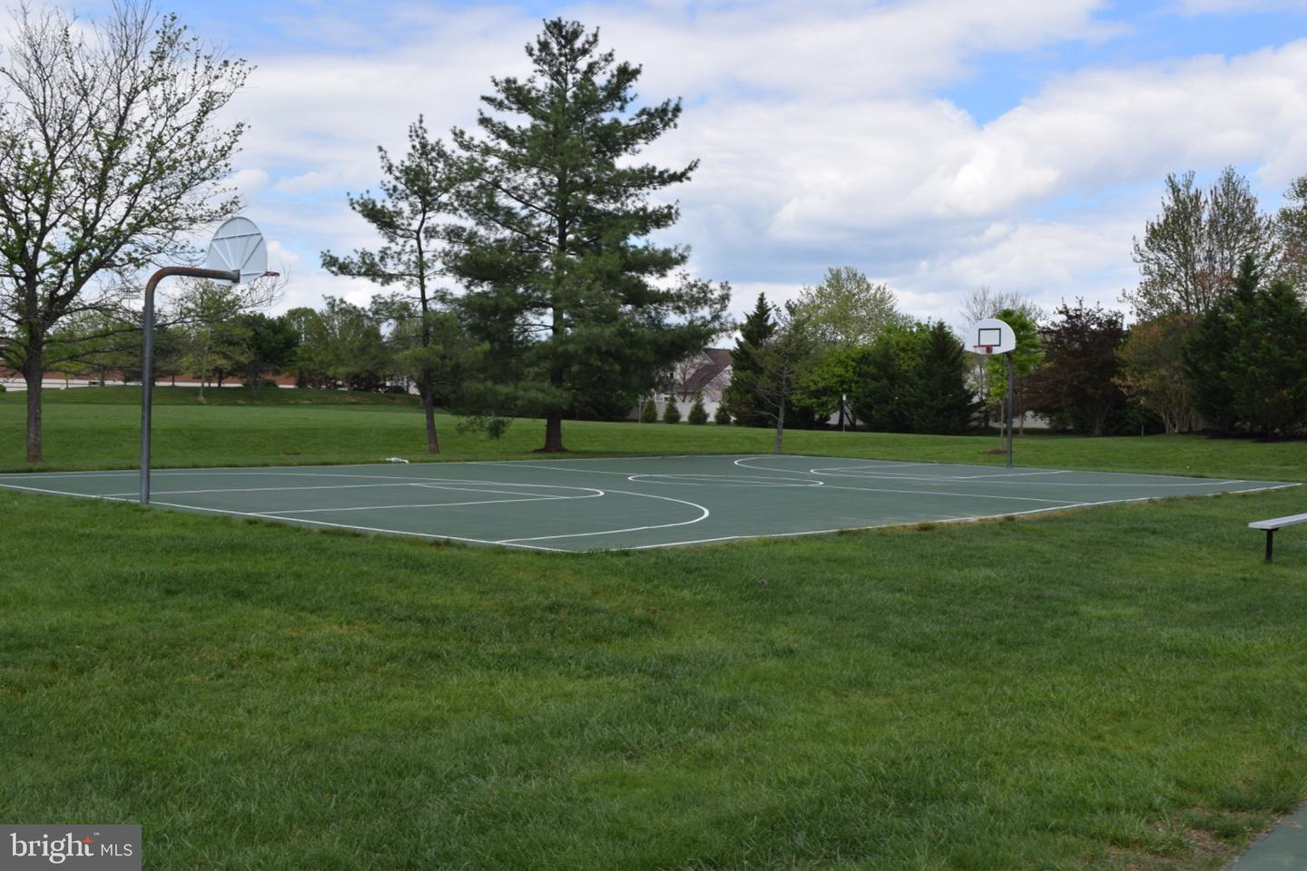 43105 GATWICK SQ, ASHBURN, Virginia 20147, 4 Bedrooms Bedrooms, 15 Rooms Rooms,3 BathroomsBathrooms,Residential,For sale,43105 GATWICK SQ,VALO2116930 MLS # VALO2116930