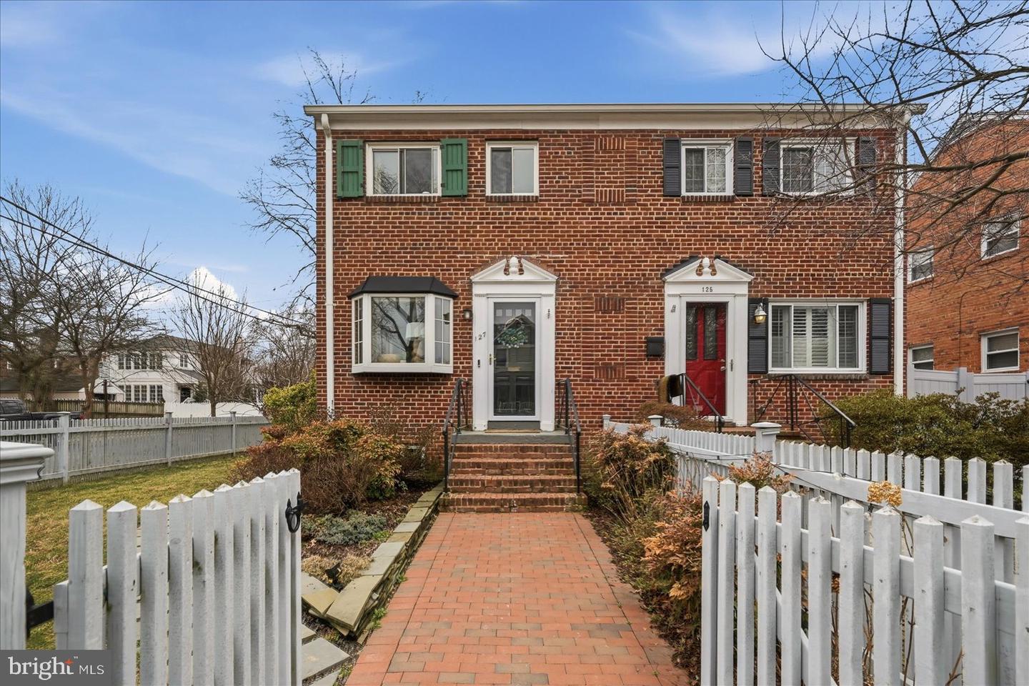 127 E GLENDALE AVE, ALEXANDRIA, Virginia 22301, 3 Bedrooms Bedrooms, ,2 BathroomsBathrooms,Residential,For sale,127 E GLENDALE AVE,VAAX2054604 MLS # VAAX2054604