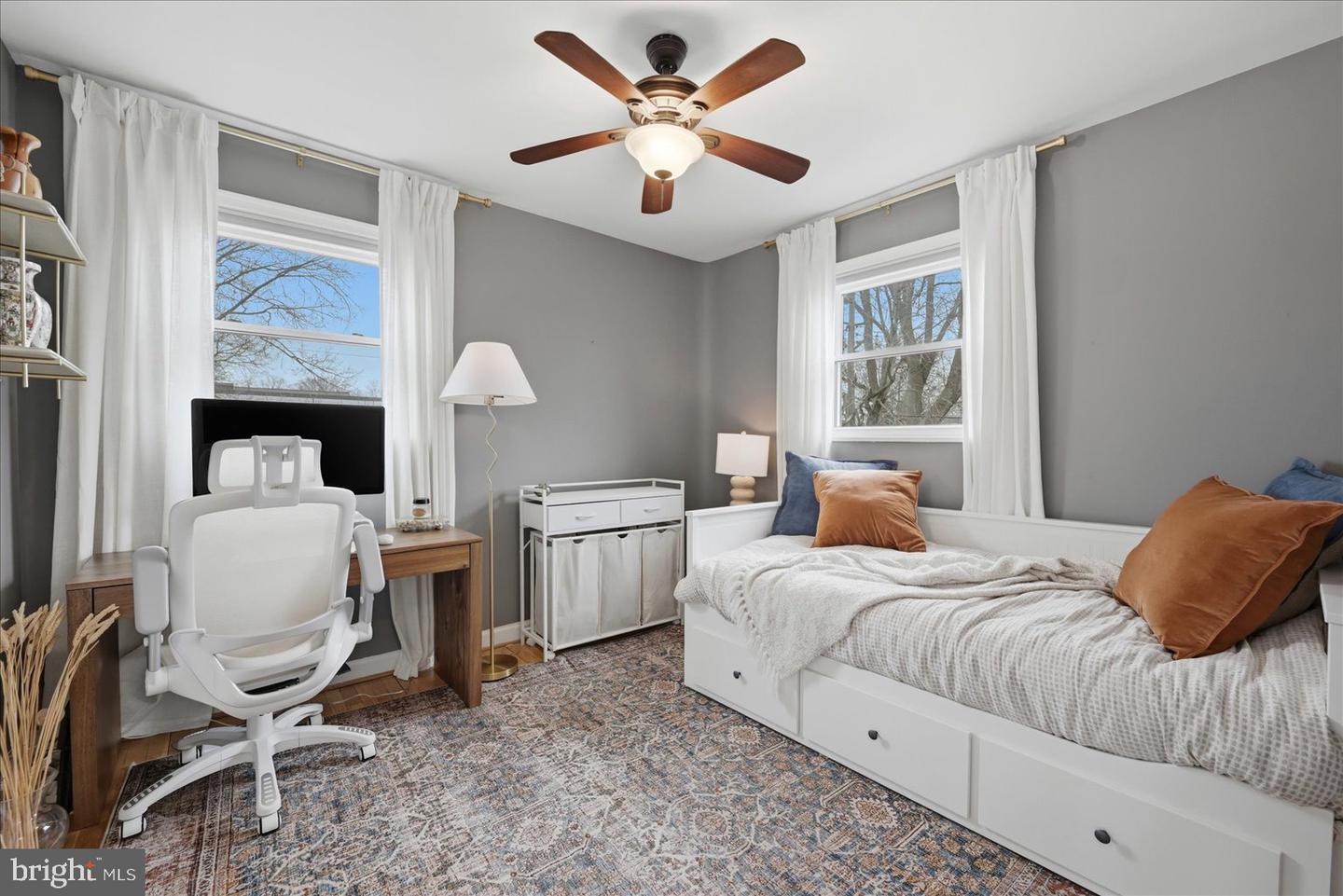 127 E GLENDALE AVE, ALEXANDRIA, Virginia 22301, 3 Bedrooms Bedrooms, ,2 BathroomsBathrooms,Residential,For sale,127 E GLENDALE AVE,VAAX2054604 MLS # VAAX2054604