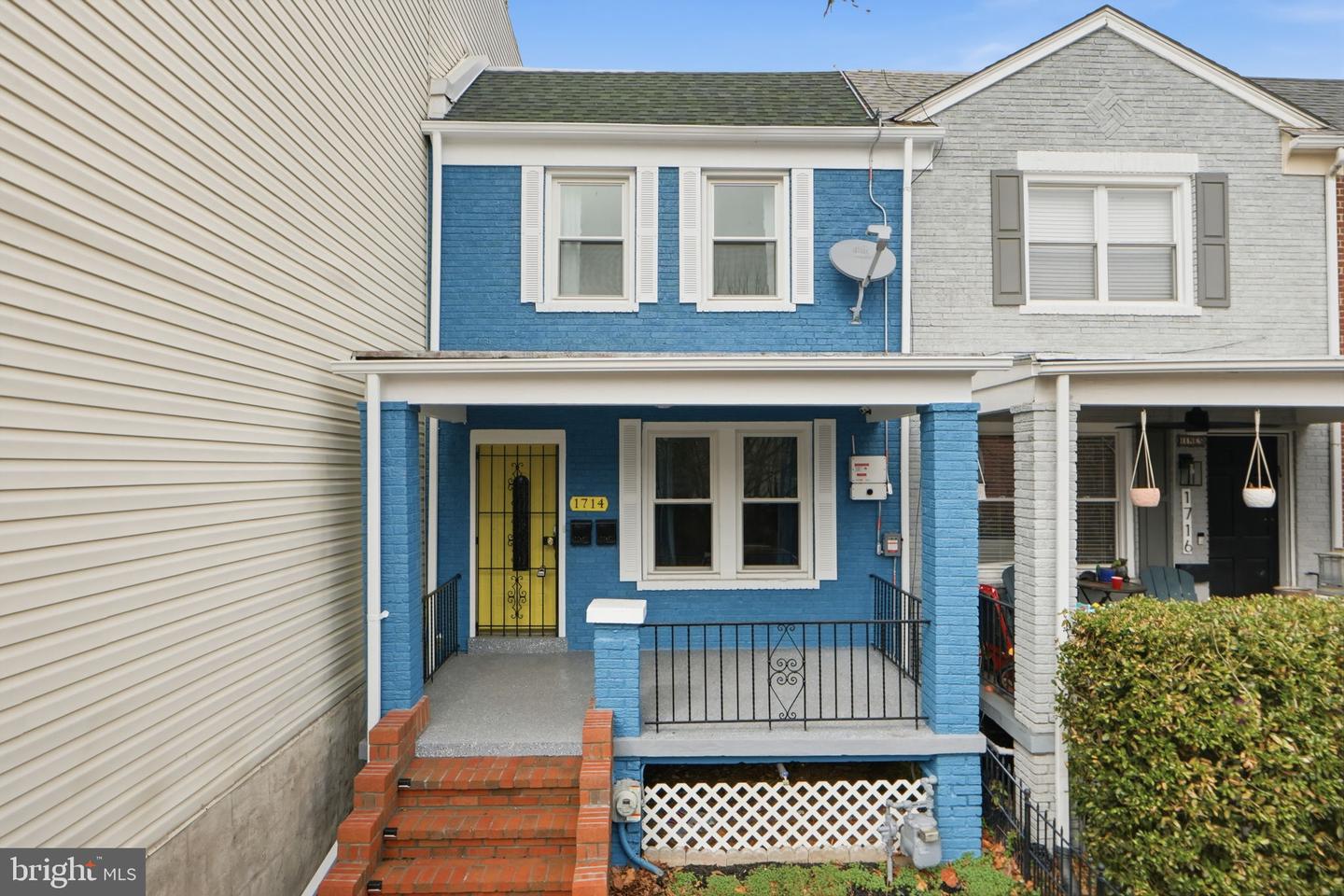 1714 E ST NE, WASHINGTON, District Of Columbia 20002, 3 Bedrooms Bedrooms, 7 Rooms Rooms,3 BathroomsBathrooms,Residential,For sale,1714 E ST NE,DCDC2248422 MLS # DCDC2248422