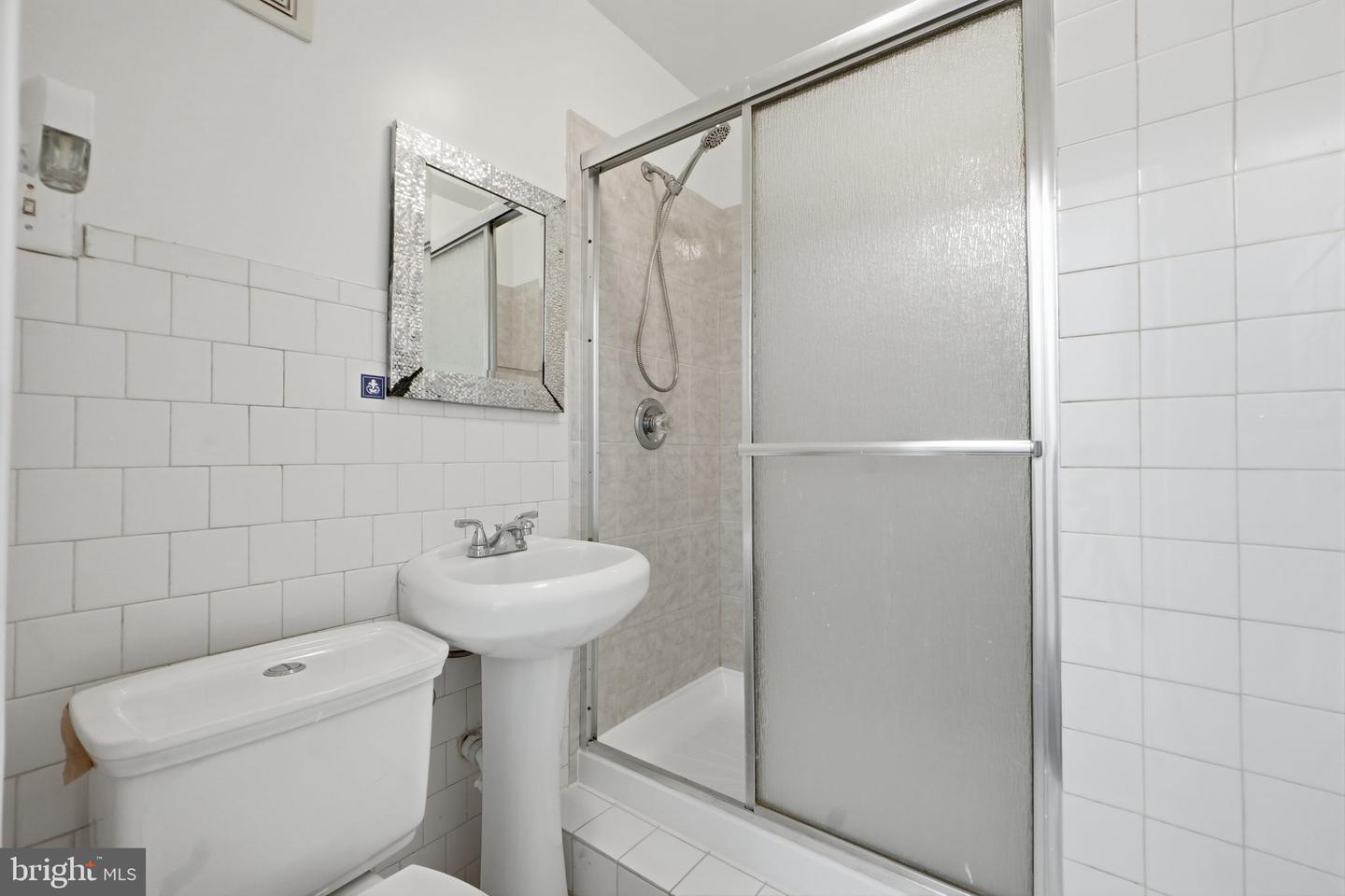 1714 E ST NE, WASHINGTON, District Of Columbia 20002, 3 Bedrooms Bedrooms, 7 Rooms Rooms,3 BathroomsBathrooms,Residential,For sale,1714 E ST NE,DCDC2248422 MLS # DCDC2248422