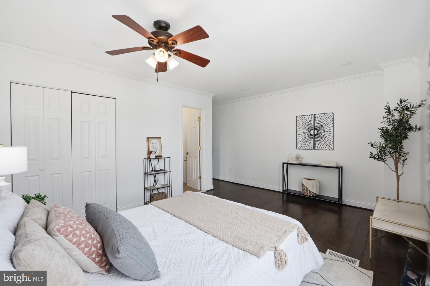 1714 E ST NE, WASHINGTON, District Of Columbia 20002, 3 Bedrooms Bedrooms, 7 Rooms Rooms,3 BathroomsBathrooms,Residential,For sale,1714 E ST NE,DCDC2248422 MLS # DCDC2248422