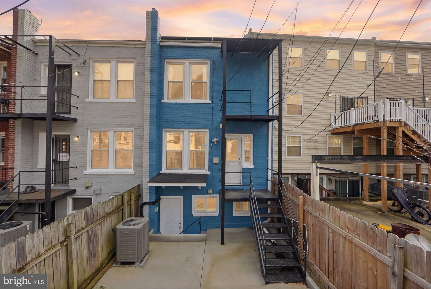 1714 E ST NE, WASHINGTON, District Of Columbia 20002, 3 Bedrooms Bedrooms, 7 Rooms Rooms,3 BathroomsBathrooms,Residential,For sale,1714 E ST NE,DCDC2248422 MLS # DCDC2248422