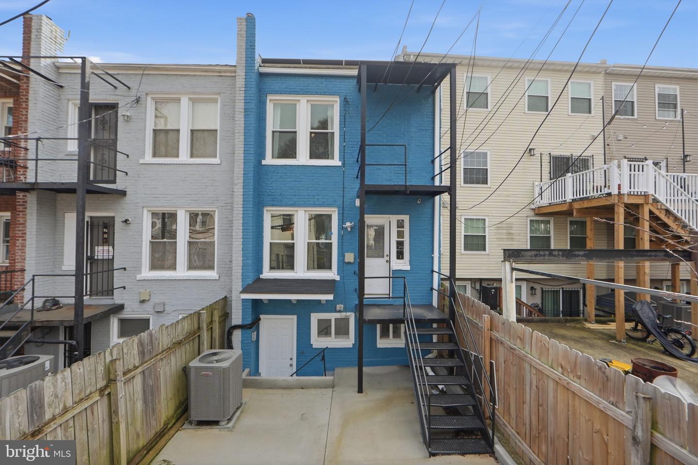 1714 E ST NE, WASHINGTON, District Of Columbia 20002, 3 Bedrooms Bedrooms, 7 Rooms Rooms,3 BathroomsBathrooms,Residential,For sale,1714 E ST NE,DCDC2248422 MLS # DCDC2248422