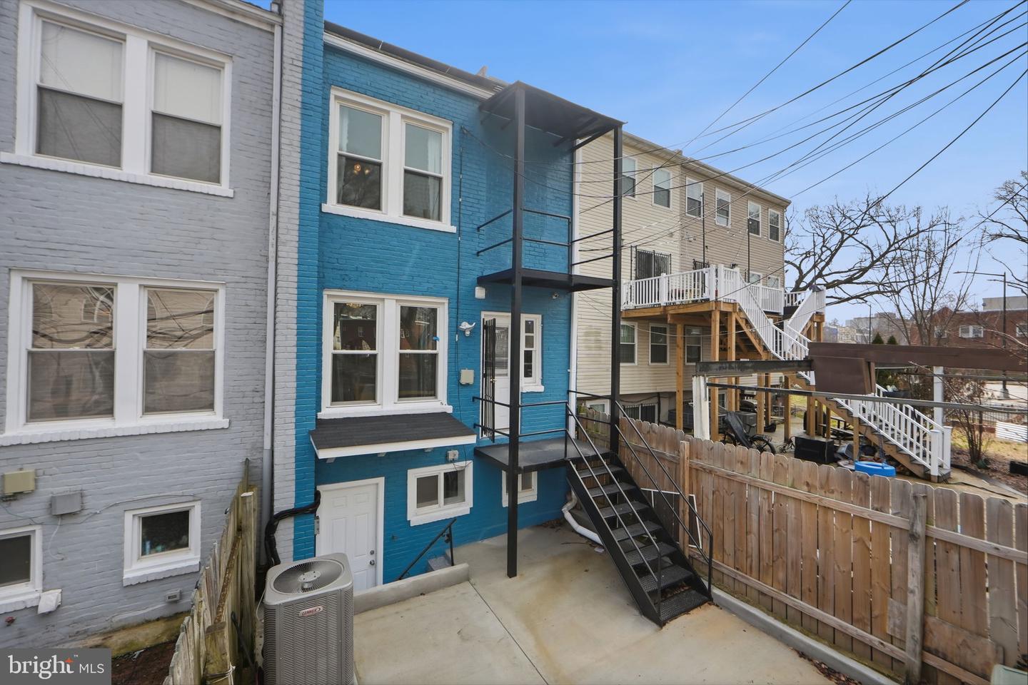 1714 E ST NE, WASHINGTON, District Of Columbia 20002, 3 Bedrooms Bedrooms, 7 Rooms Rooms,3 BathroomsBathrooms,Residential,For sale,1714 E ST NE,DCDC2248422 MLS # DCDC2248422