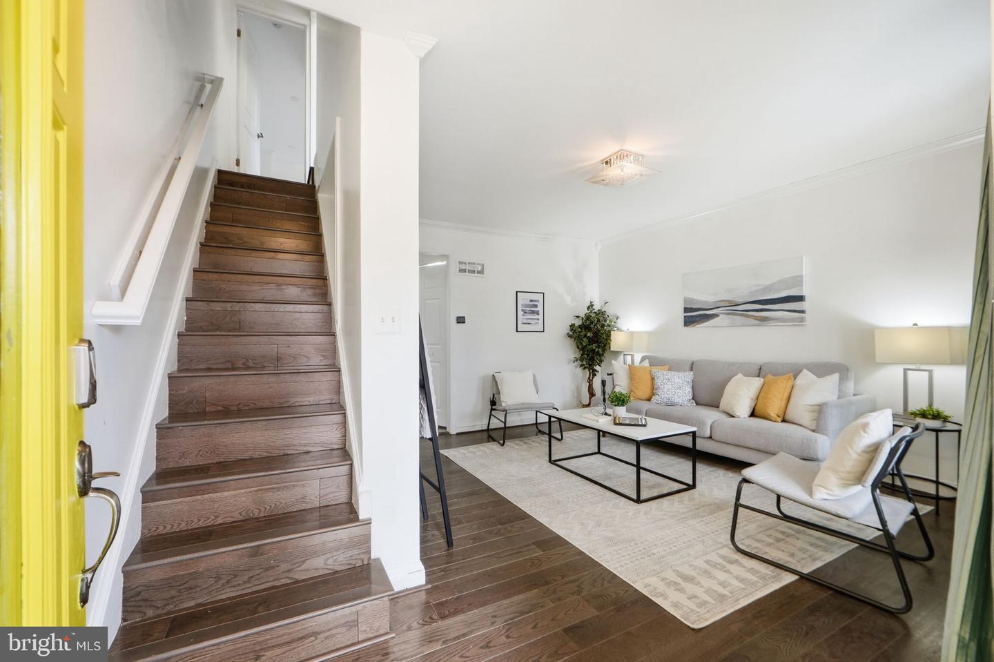 1714 E ST NE, WASHINGTON, District Of Columbia 20002, 3 Bedrooms Bedrooms, 7 Rooms Rooms,3 BathroomsBathrooms,Residential,For sale,1714 E ST NE,DCDC2248422 MLS # DCDC2248422