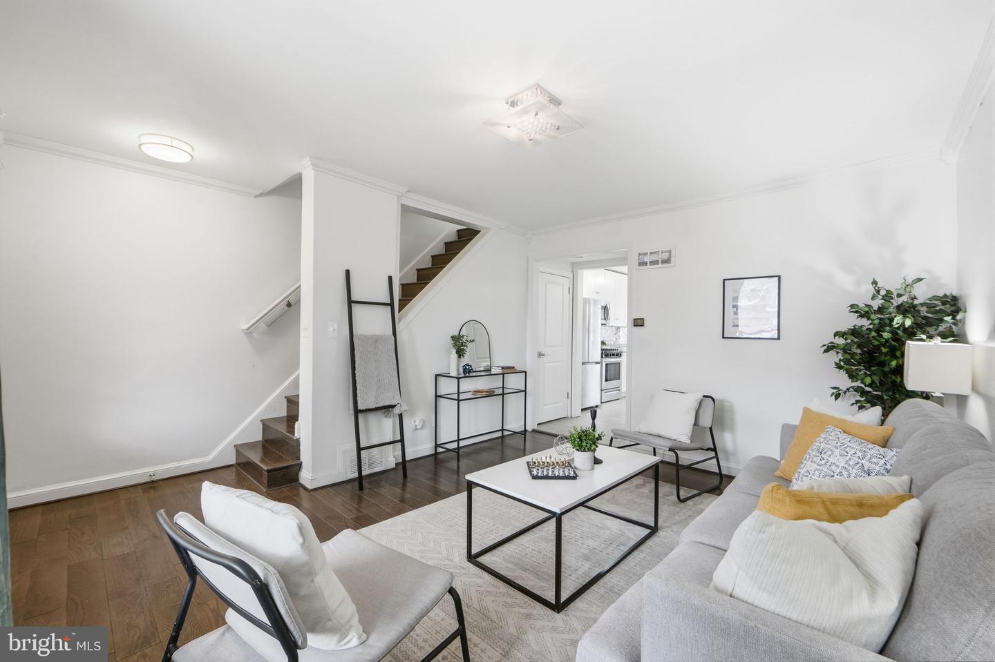 1714 E ST NE, WASHINGTON, District Of Columbia 20002, 3 Bedrooms Bedrooms, 7 Rooms Rooms,3 BathroomsBathrooms,Residential,For sale,1714 E ST NE,DCDC2248422 MLS # DCDC2248422