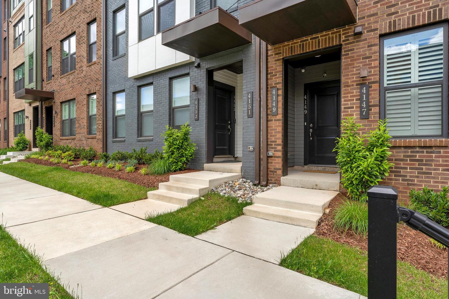 4149 RED MULBERRY DR, FAIRFAX, Virginia 22033, 3 Bedrooms Bedrooms, ,2 BathroomsBathrooms,Residential,For sale,4149 RED MULBERRY DR,VAFX2293540 MLS # VAFX2293540