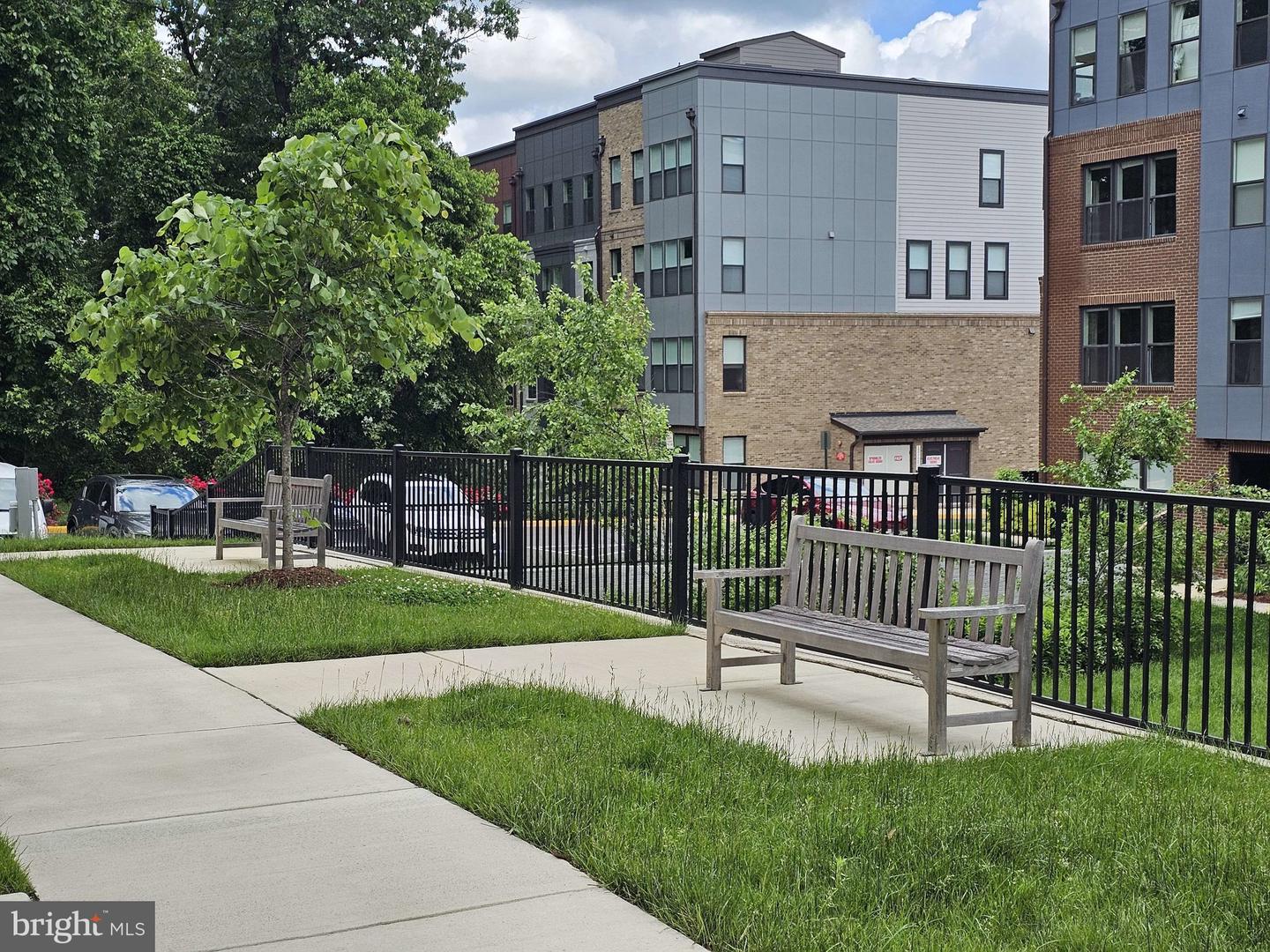 4149 RED MULBERRY DR, FAIRFAX, Virginia 22033, 3 Bedrooms Bedrooms, ,2 BathroomsBathrooms,Residential,For sale,4149 RED MULBERRY DR,VAFX2293540 MLS # VAFX2293540