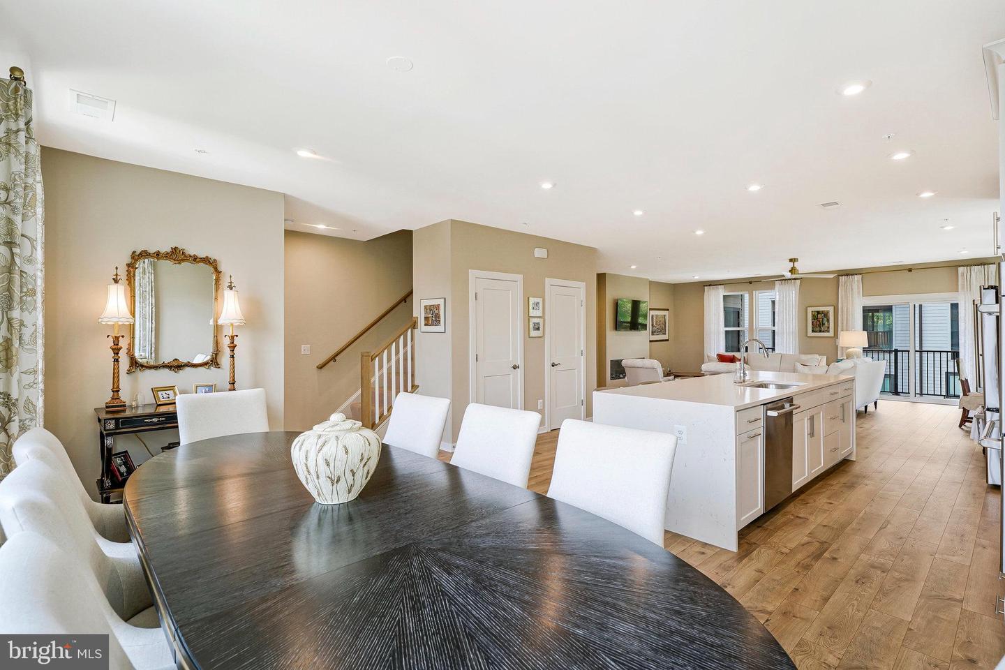 4149 RED MULBERRY DR, FAIRFAX, Virginia 22033, 3 Bedrooms Bedrooms, ,2 BathroomsBathrooms,Residential,For sale,4149 RED MULBERRY DR,VAFX2293540 MLS # VAFX2293540