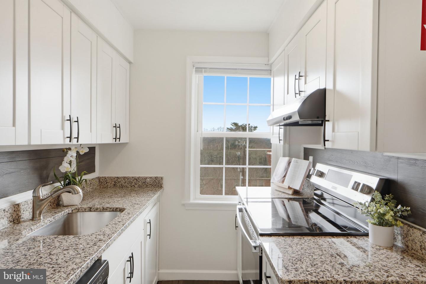 3909 PENNSYLVANIA AVE SE #302, WASHINGTON, District Of Columbia 20020, 2 Bedrooms Bedrooms, ,1 BathroomBathrooms,Residential,For sale,3909 PENNSYLVANIA AVE SE #302,DCDC2248482 MLS # DCDC2248482