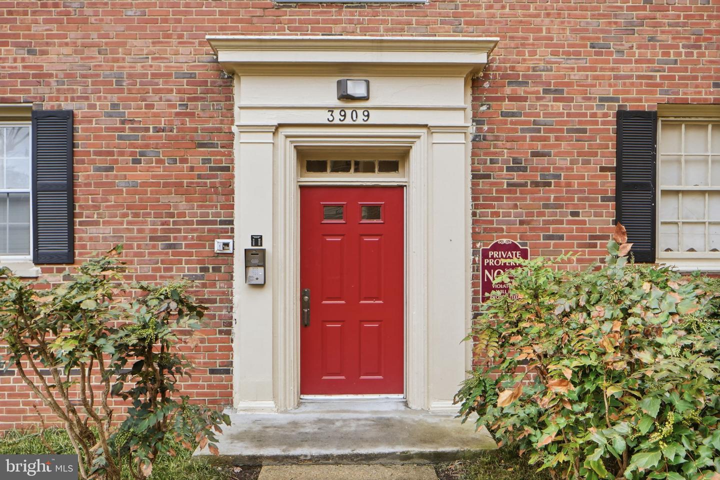 3909 PENNSYLVANIA AVE SE #302, WASHINGTON, District Of Columbia 20020, 2 Bedrooms Bedrooms, ,1 BathroomBathrooms,Residential,For sale,3909 PENNSYLVANIA AVE SE #302,DCDC2248482 MLS # DCDC2248482