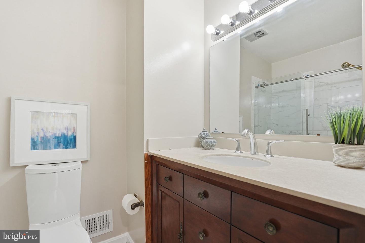 8967 OMEGA CT, SPRINGFIELD, Virginia 22152, 3 Bedrooms Bedrooms, ,3 BathroomsBathrooms,Residential,For sale,8967 OMEGA CT,VAFX2293640 MLS # VAFX2293640