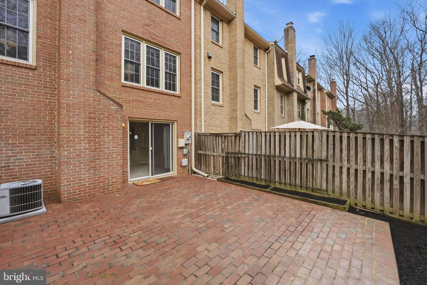 8967 OMEGA CT, SPRINGFIELD, Virginia 22152, 3 Bedrooms Bedrooms, ,3 BathroomsBathrooms,Residential,For sale,8967 OMEGA CT,VAFX2293640 MLS # VAFX2293640