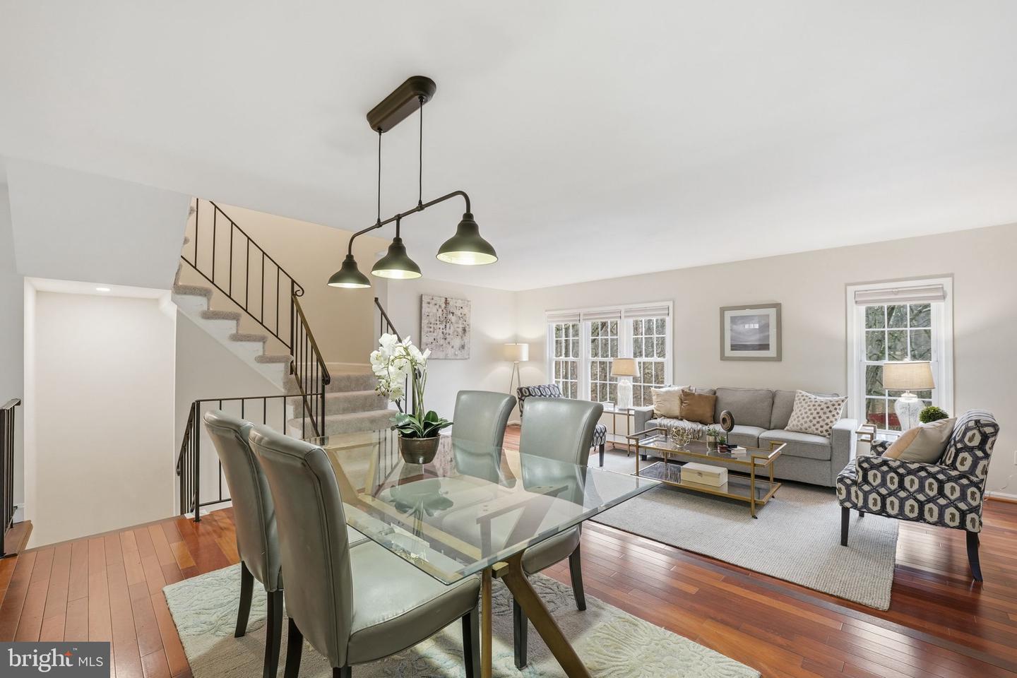 8967 OMEGA CT, SPRINGFIELD, Virginia 22152, 3 Bedrooms Bedrooms, ,3 BathroomsBathrooms,Residential,For sale,8967 OMEGA CT,VAFX2293640 MLS # VAFX2293640