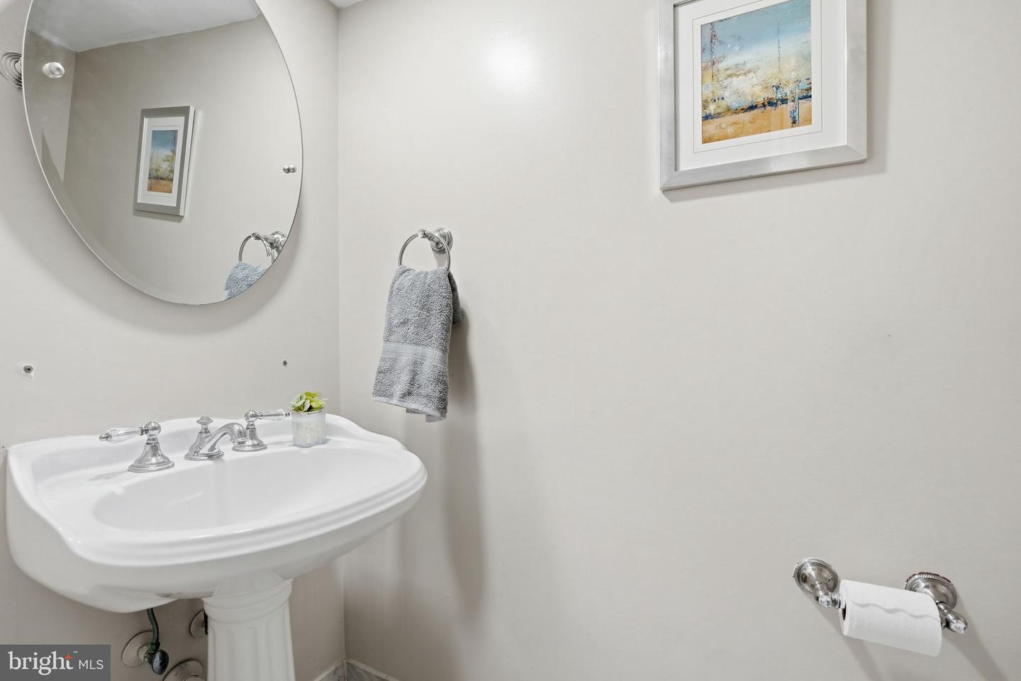 8967 OMEGA CT, SPRINGFIELD, Virginia 22152, 3 Bedrooms Bedrooms, ,3 BathroomsBathrooms,Residential,For sale,8967 OMEGA CT,VAFX2293640 MLS # VAFX2293640