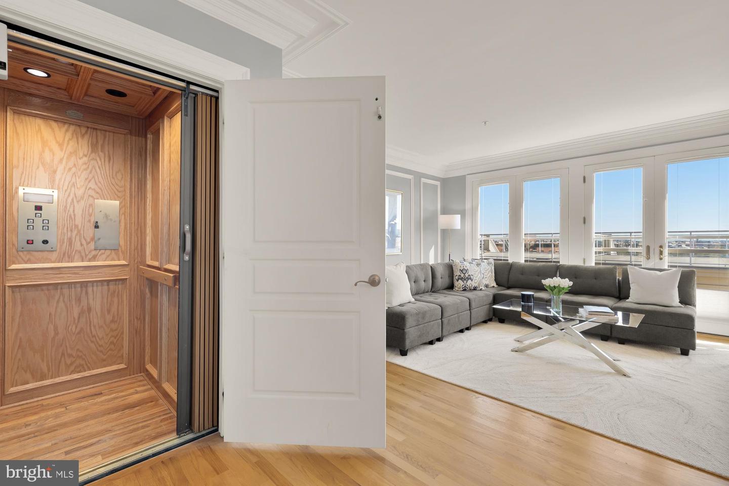 1417 N NASH ST, ARLINGTON, Virginia 22209, 3 Bedrooms Bedrooms, ,3 BathroomsBathrooms,Residential,For sale,1417 N NASH ST,VAAR2069606 MLS # VAAR2069606