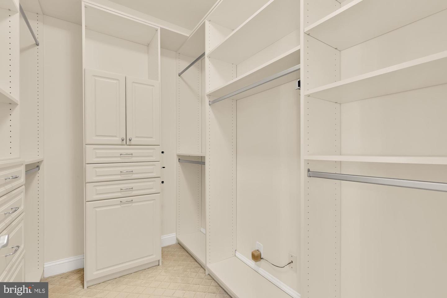 1417 N NASH ST, ARLINGTON, Virginia 22209, 3 Bedrooms Bedrooms, ,3 BathroomsBathrooms,Residential,For sale,1417 N NASH ST,VAAR2069606 MLS # VAAR2069606