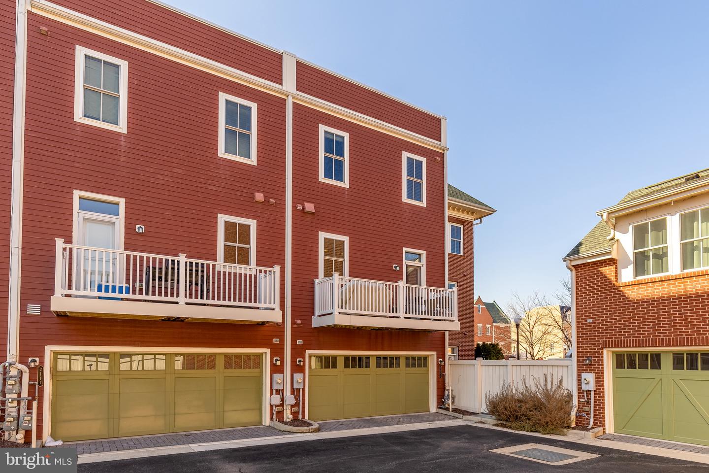 2113 MAIN LINE BLVD, ALEXANDRIA, Virginia 22301, 4 Bedrooms Bedrooms, ,4 BathroomsBathrooms,Residential,For sale,2113 MAIN LINE BLVD,VAAX2054762 MLS # VAAX2054762