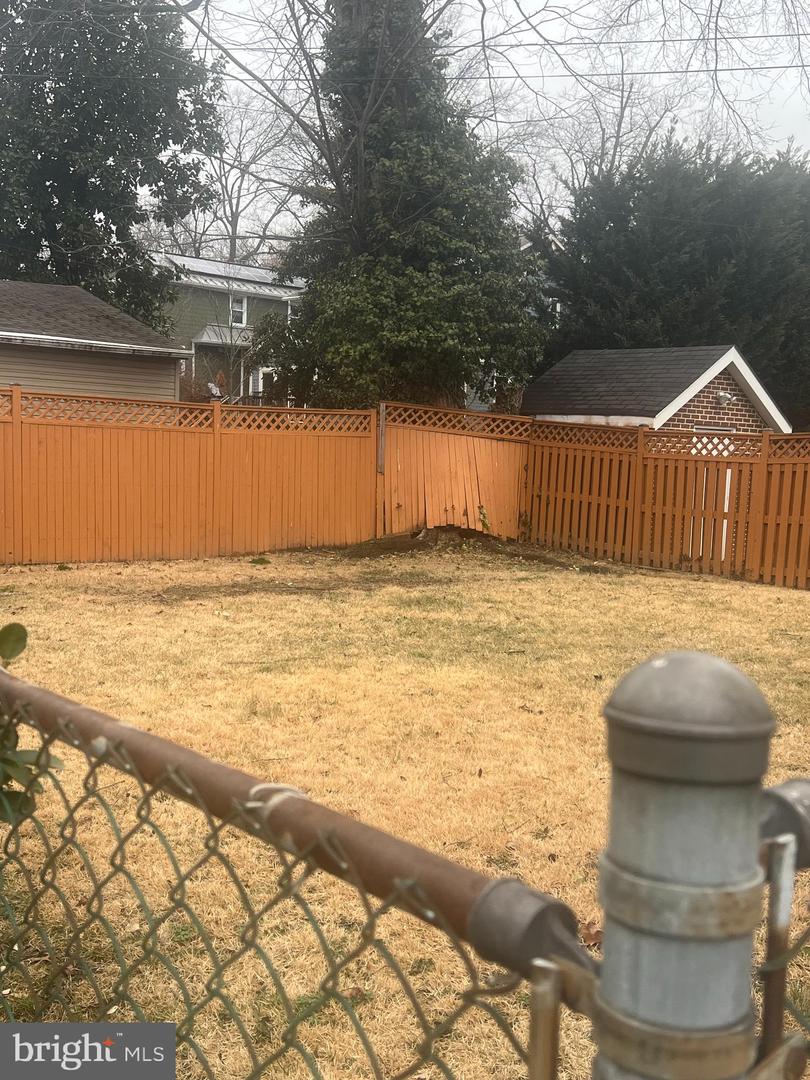 3314 16TH ST NE, WASHINGTON, District Of Columbia 20018, 3 Bedrooms Bedrooms, ,1 BathroomBathrooms,Residential,For sale,3314 16TH ST NE,DCDC2248832 MLS # DCDC2248832