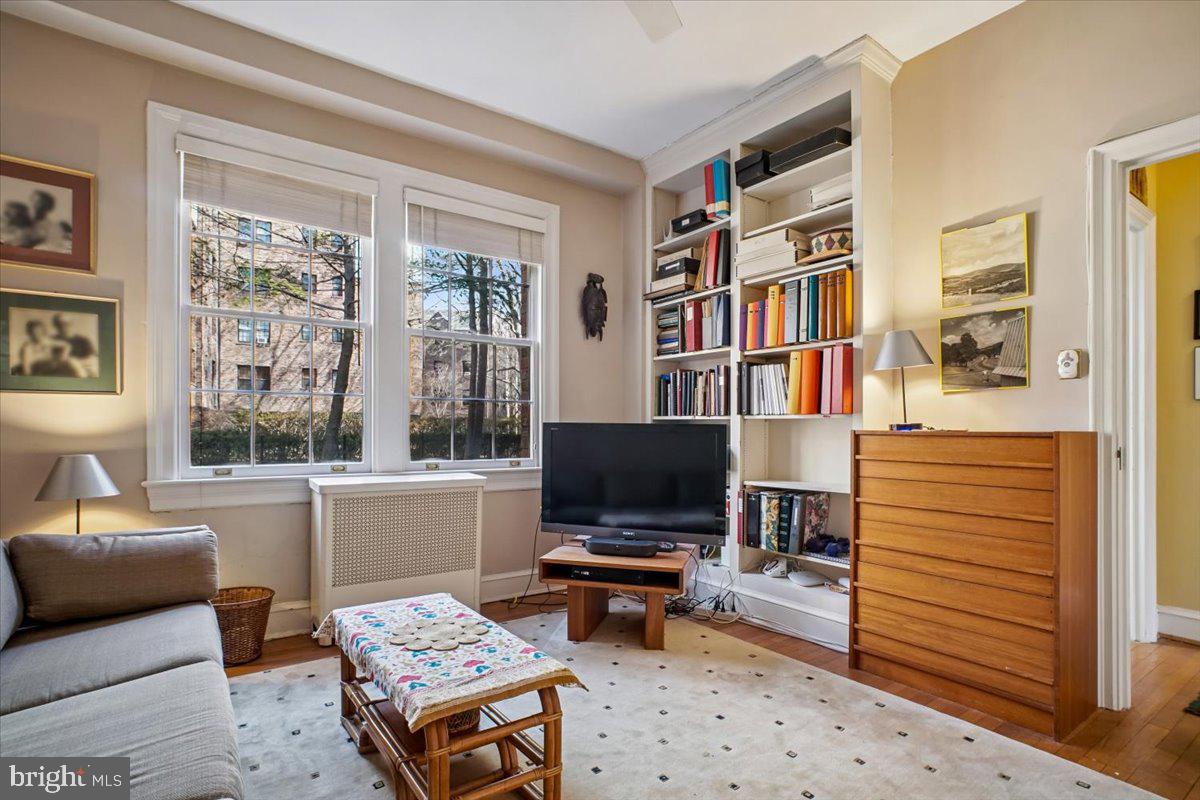 3041 SEDGWICK ST NW #301D, WASHINGTON, District Of Columbia 20008, 3 Bedrooms Bedrooms, ,2 BathroomsBathrooms,Residential,For sale,3041 SEDGWICK ST NW #301D,DCDC2248846 MLS # DCDC2248846