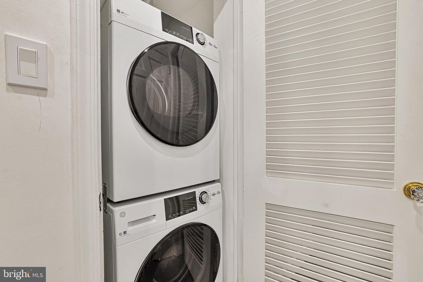 1233 POTOMAC ST NW, WASHINGTON, District Of Columbia 20007, 2 Bedrooms Bedrooms, 4 Rooms Rooms,2 BathroomsBathrooms,Residential,For sale,1233 POTOMAC ST NW,DCDC2248922 MLS # DCDC2248922