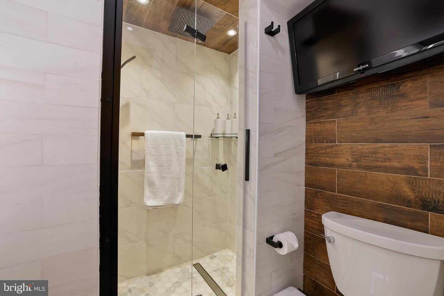 1233 POTOMAC ST NW, WASHINGTON, District Of Columbia 20007, 2 Bedrooms Bedrooms, 4 Rooms Rooms,2 BathroomsBathrooms,Residential,For sale,1233 POTOMAC ST NW,DCDC2248922 MLS # DCDC2248922