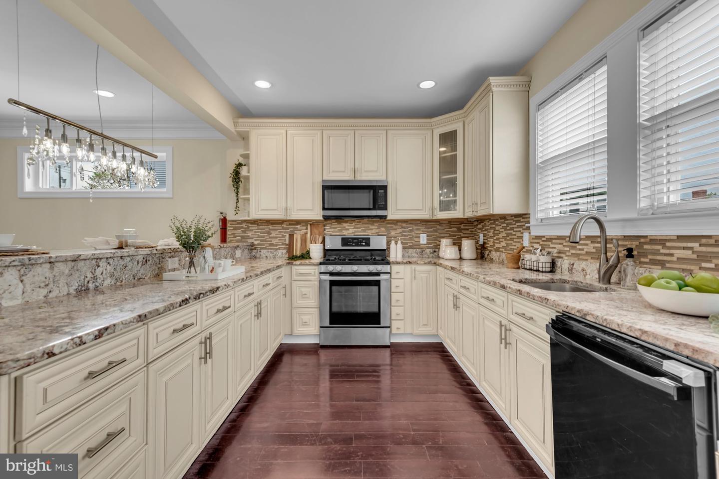 641 GALLATIN ST NW, WASHINGTON, District Of Columbia 20011, 4 Bedrooms Bedrooms, ,3 BathroomsBathrooms,Residential,For sale,641 GALLATIN ST NW,DCDC2249114 MLS # DCDC2249114