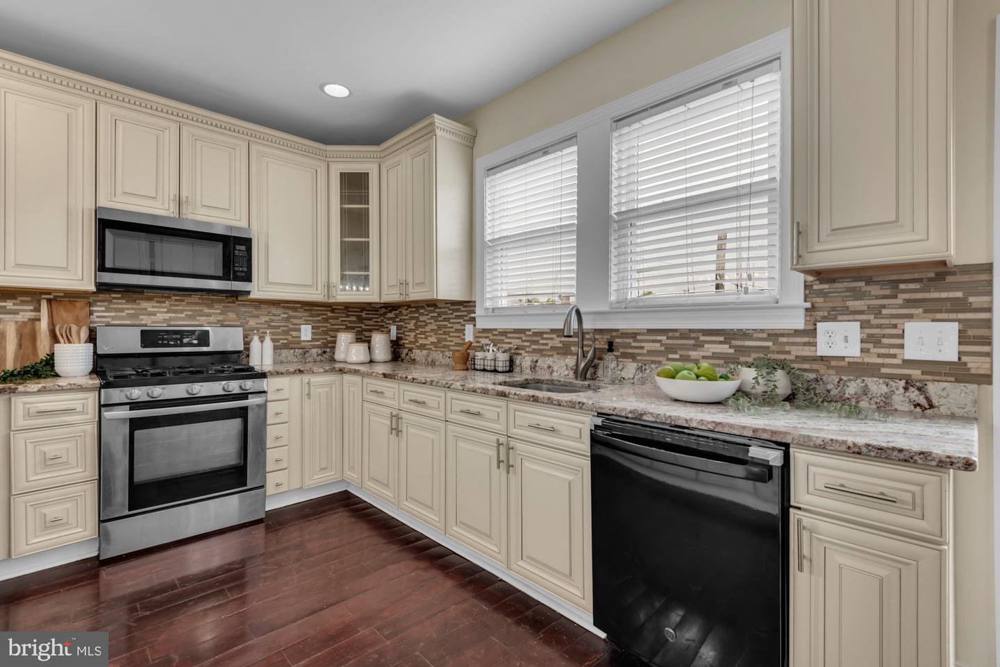 641 GALLATIN ST NW, WASHINGTON, District Of Columbia 20011, 4 Bedrooms Bedrooms, ,3 BathroomsBathrooms,Residential,For sale,641 GALLATIN ST NW,DCDC2249114 MLS # DCDC2249114