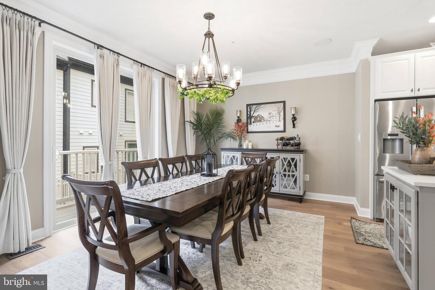 2842 RED STAR LN, ALEXANDRIA, Virginia 22303, 3 Bedrooms Bedrooms, ,3 BathroomsBathrooms,Residential,For sale,2842 RED STAR LN,VAFX2294362 MLS # VAFX2294362