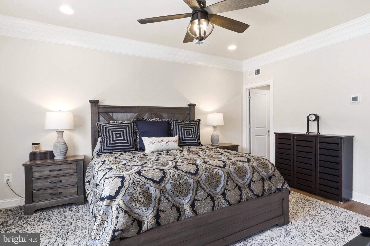 2842 RED STAR LN, ALEXANDRIA, Virginia 22303, 3 Bedrooms Bedrooms, ,3 BathroomsBathrooms,Residential,For sale,2842 RED STAR LN,VAFX2294362 MLS # VAFX2294362